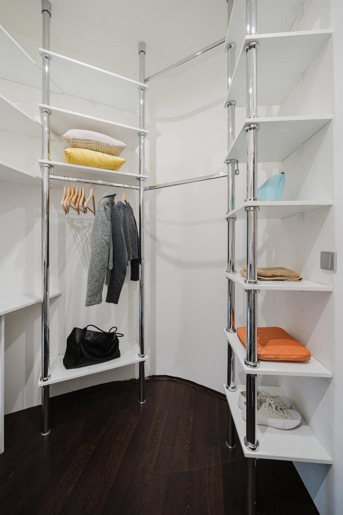 Apartment Days - Stylish - Netflix - Hip District Prag